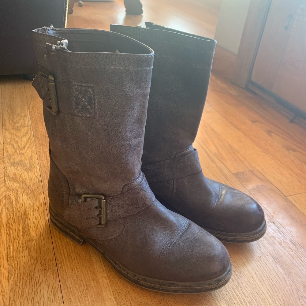 Brown Steve Madden boots